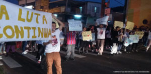 Moradores bloqueiam Juca Batista para protestar - Foto Adília Cruz da Silveira - O Jornalecão