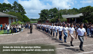 Jovens entraram no quartel ainda como civis - Foto Gustavo Cruz-O Jornalecão