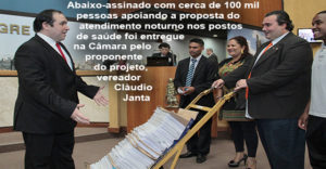 Entrega_relatorios_saude - Foto Cintia Rodrigues-CMPA